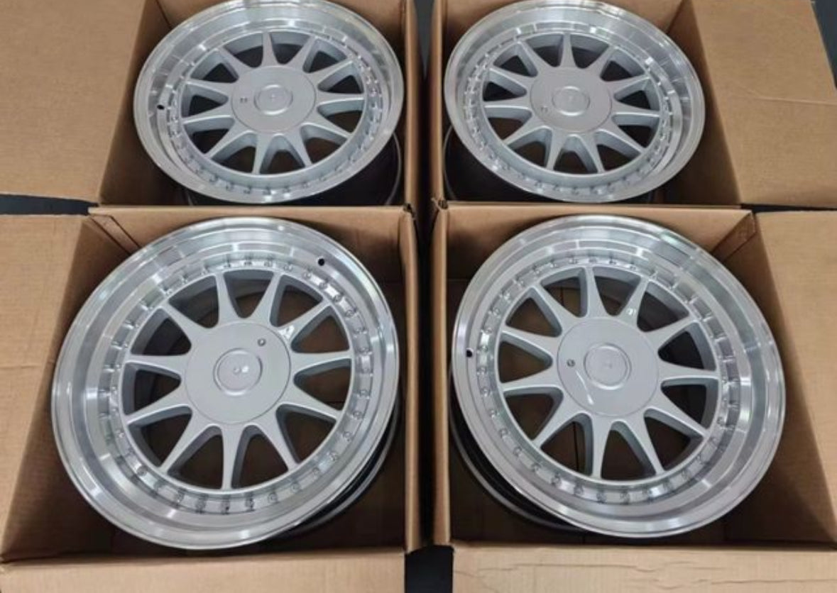 JUEGO DE 4 LLANTAS 17” ESTILO CARLSSON