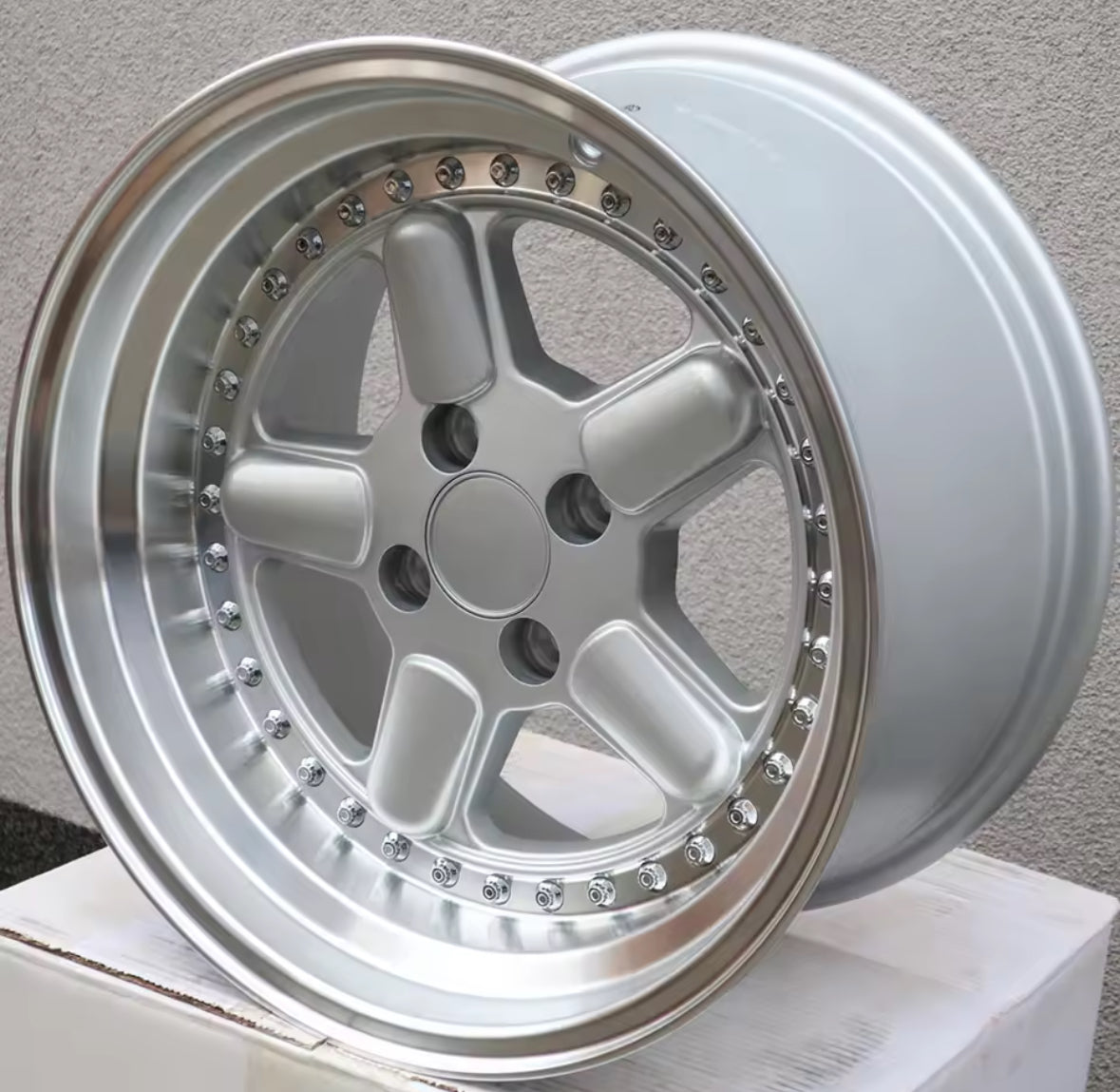 JUEGO DE 4 LLANTAS 17” ESTILO SCHNITZER