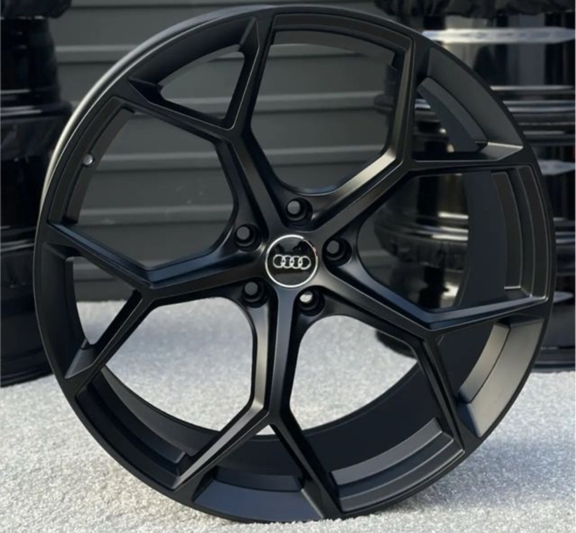 JUEGO 4 LLANTAS 19”ESTILO RS5