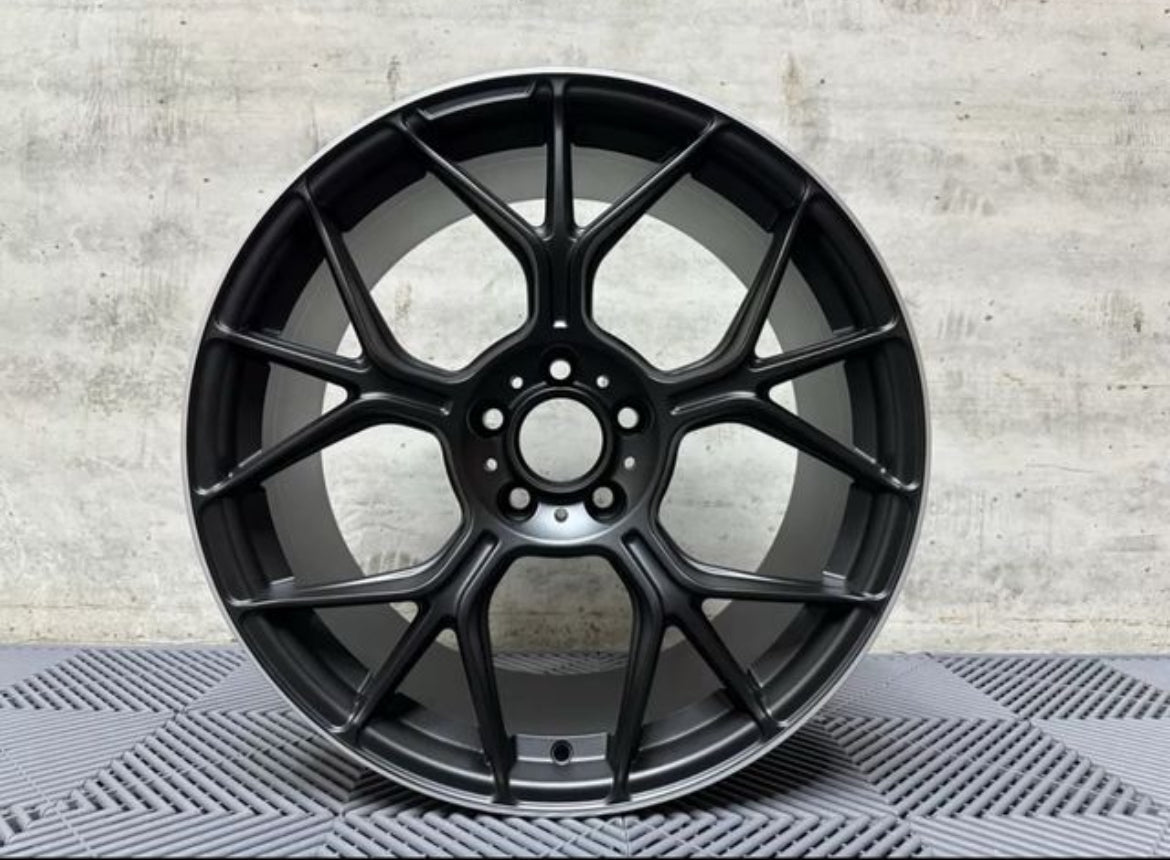 JUEGO DE 4 LLANTAS 19” ESTILO MERCEDES ( GT63 )