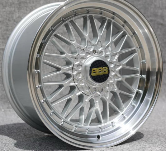 JUEGO DE 4 LLANTAS 17” ESTILO SUPER RS