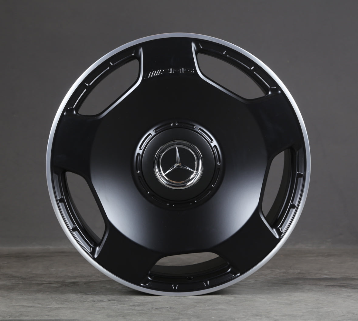 JUEGO DE 4 LLANTAS 20” MOD.8128 MERC.