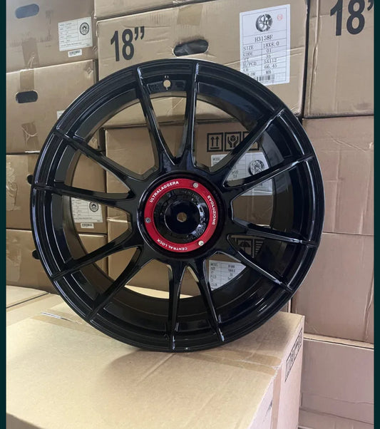 JUEGO DE 4 LLANTAS 18” ESTILO ULTRA