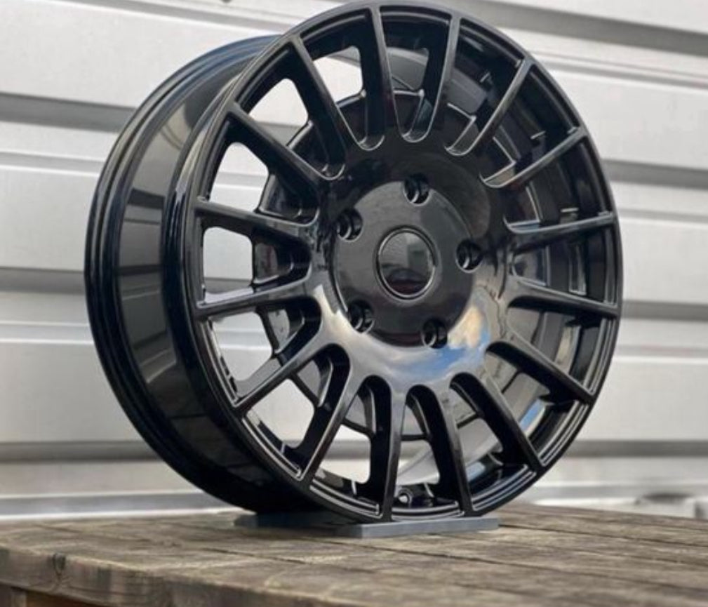 JUEGO DE LLANTAS 18 PARA FORD CUSTOM