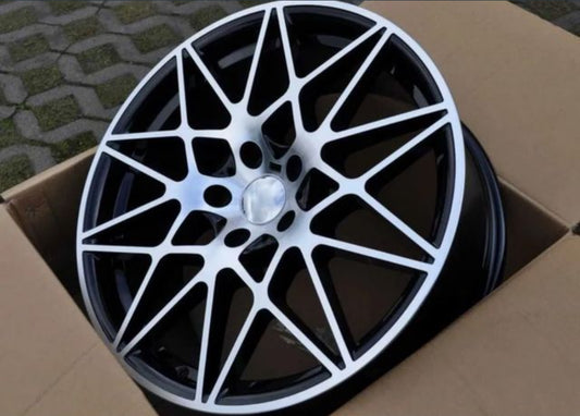 Pack Llantas 19” 666 + Neumaticos